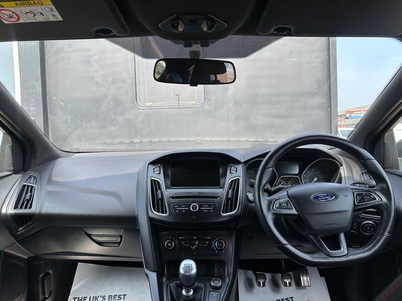 FORD FOCUS