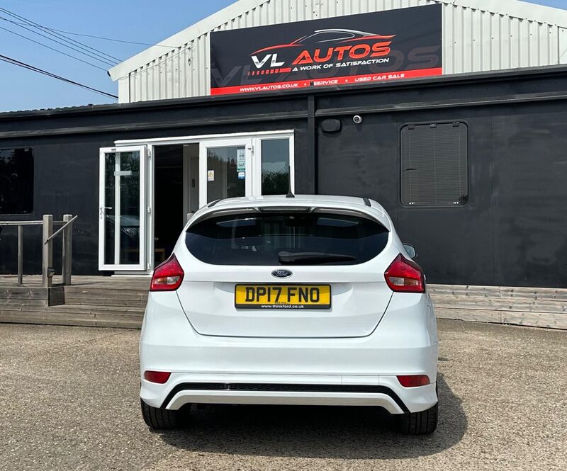 FORD FOCUS