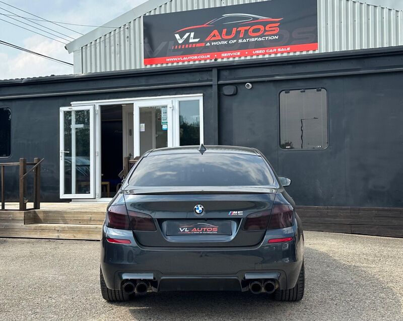 BMW M5