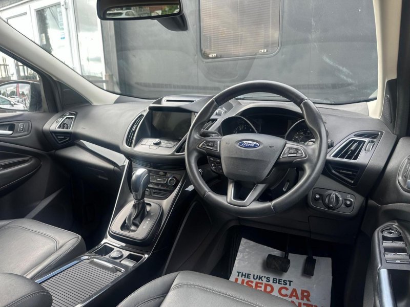 FORD KUGA