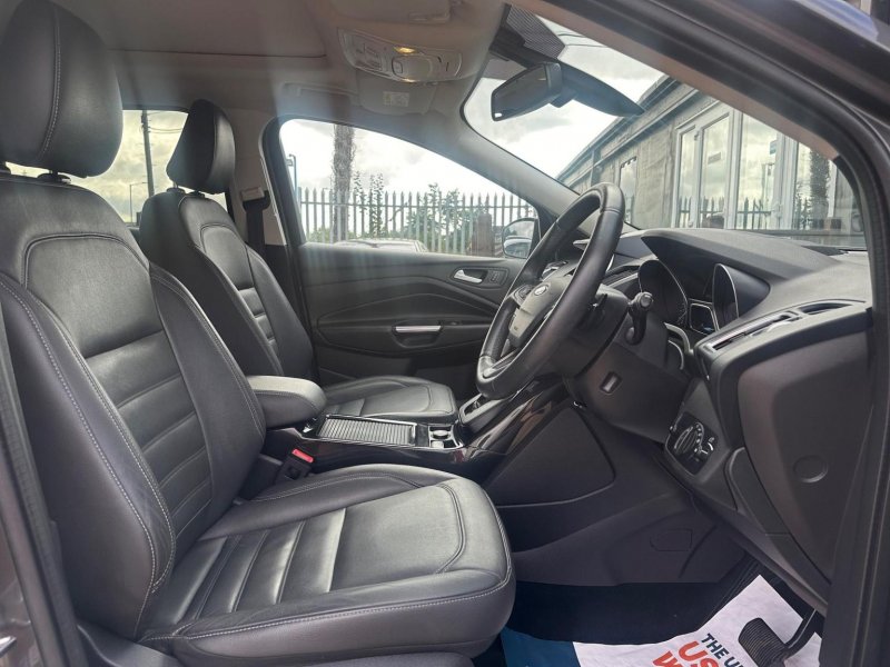 FORD KUGA