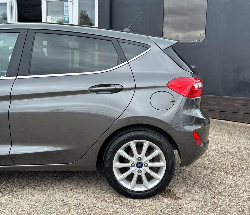 FORD FIESTA