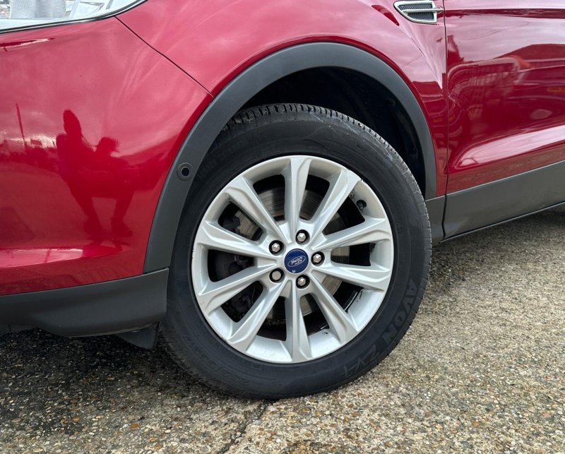 FORD KUGA