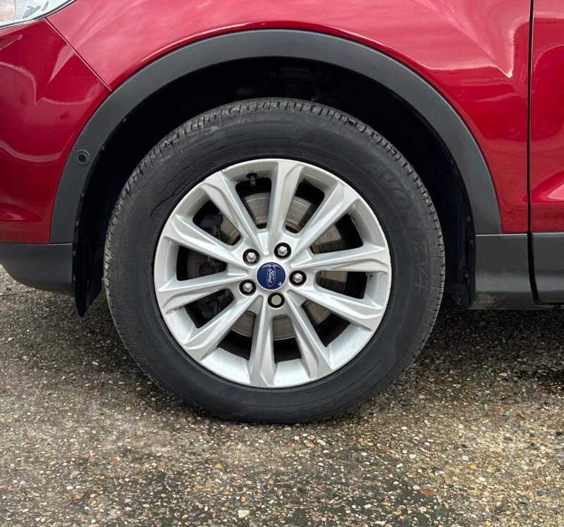 FORD KUGA