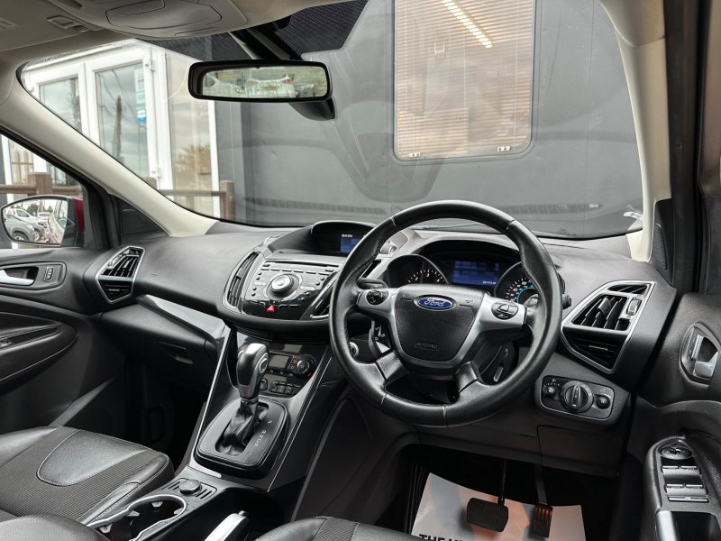 FORD KUGA