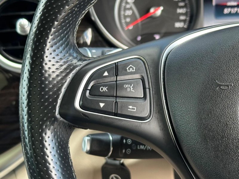 MERCEDES-BENZ V CLASS