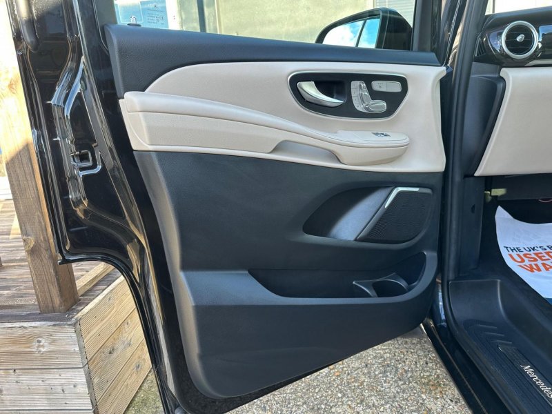 MERCEDES-BENZ V CLASS
