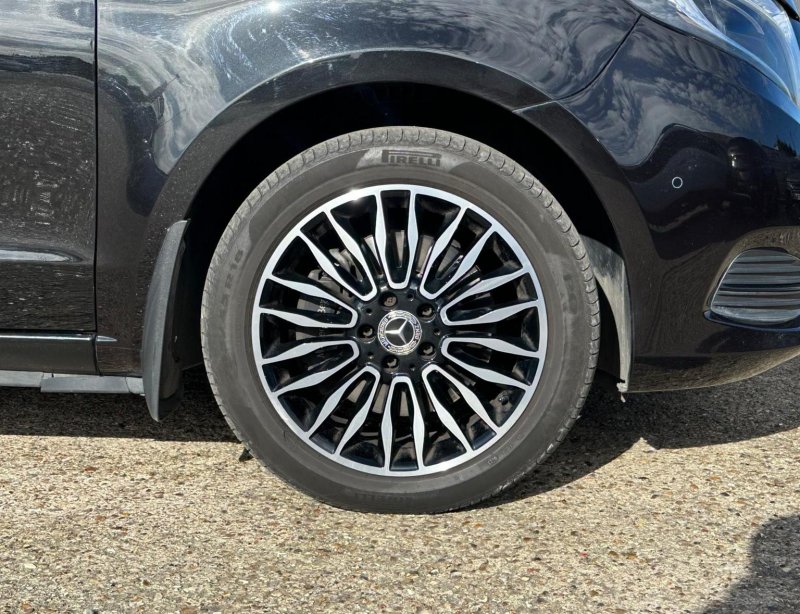 MERCEDES-BENZ V CLASS