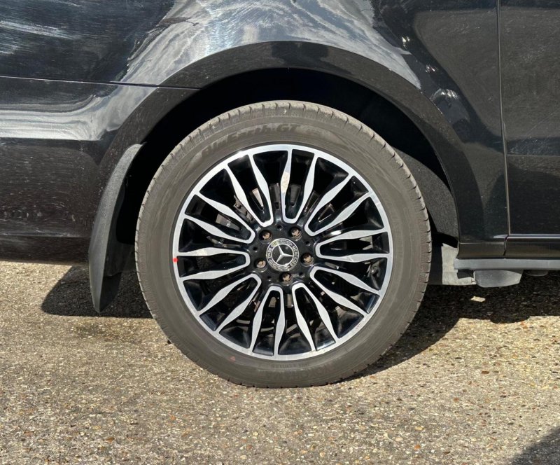 MERCEDES-BENZ V CLASS