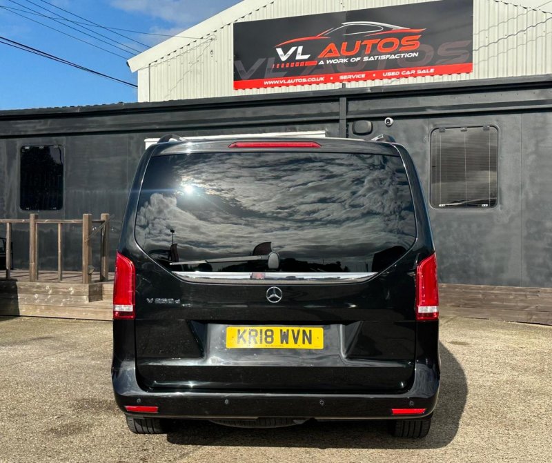 MERCEDES-BENZ V CLASS