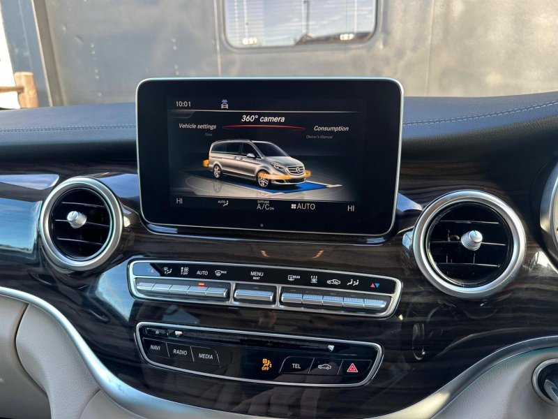 MERCEDES-BENZ V CLASS