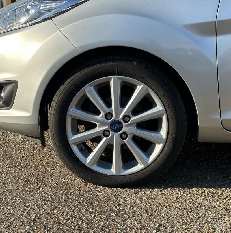 FORD FIESTA