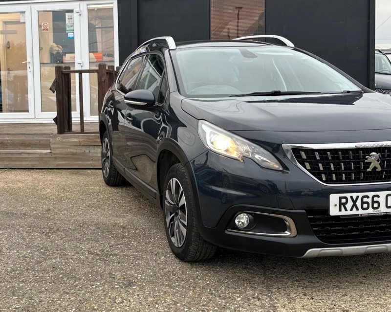 PEUGEOT 2008