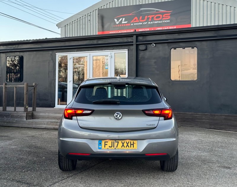VAUXHALL ASTRA