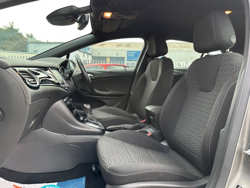 VAUXHALL ASTRA