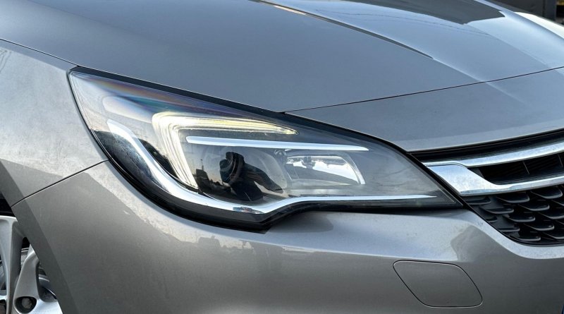 VAUXHALL ASTRA