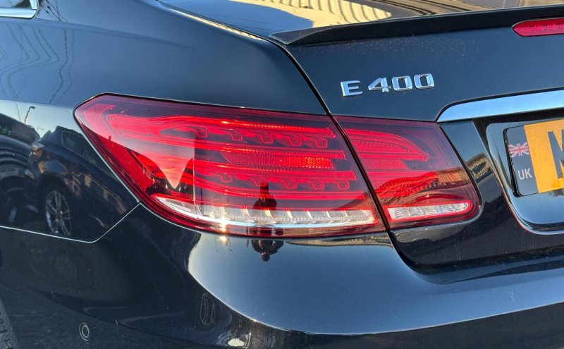 MERCEDES-BENZ E CLASS