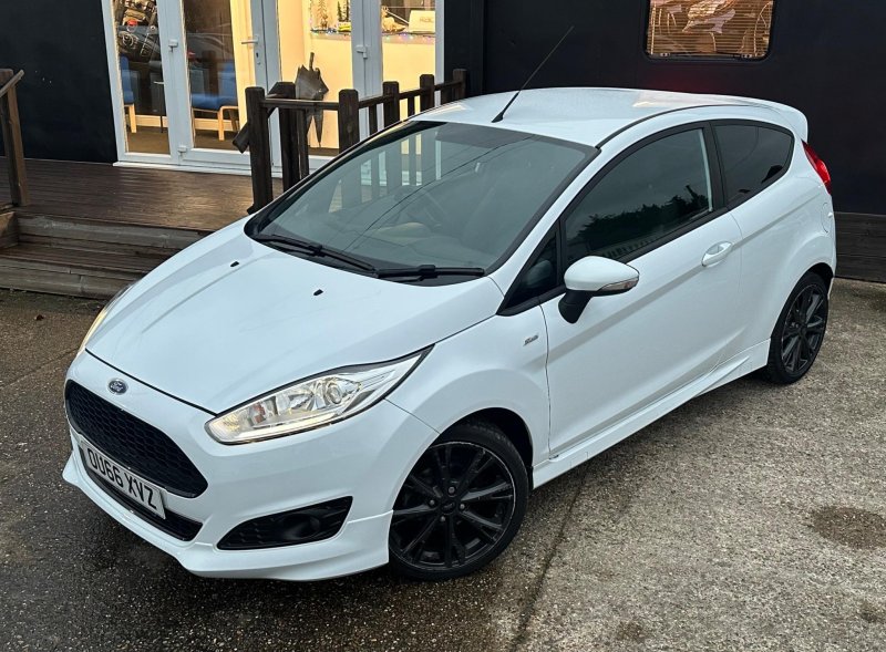 FORD FIESTA