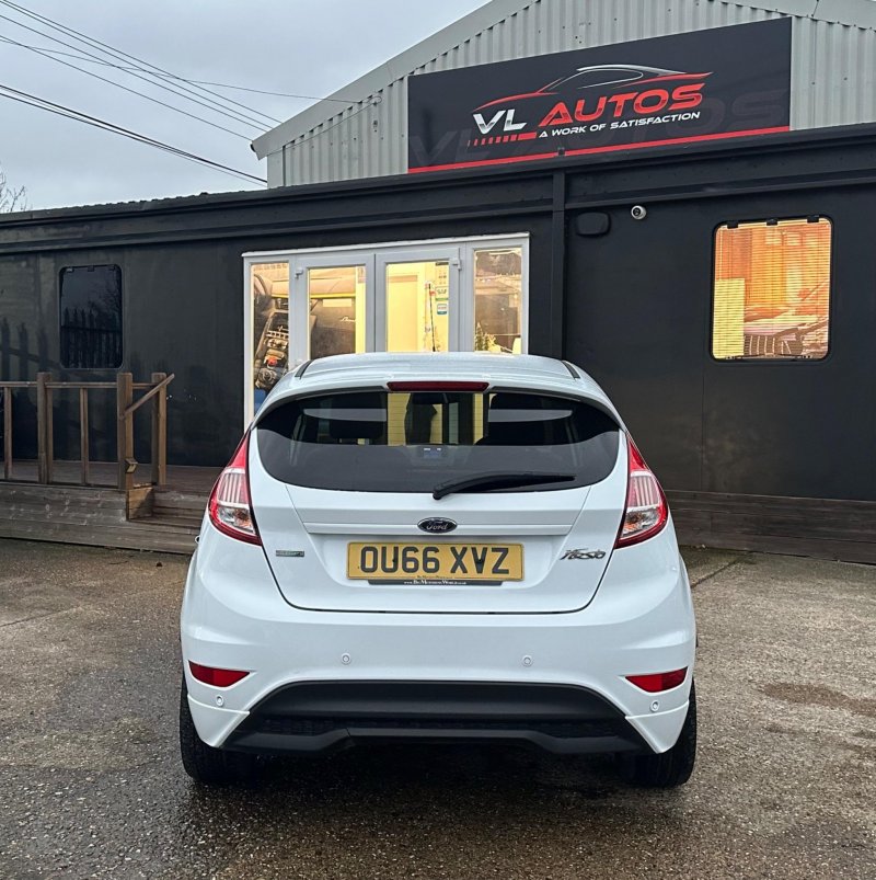 FORD FIESTA