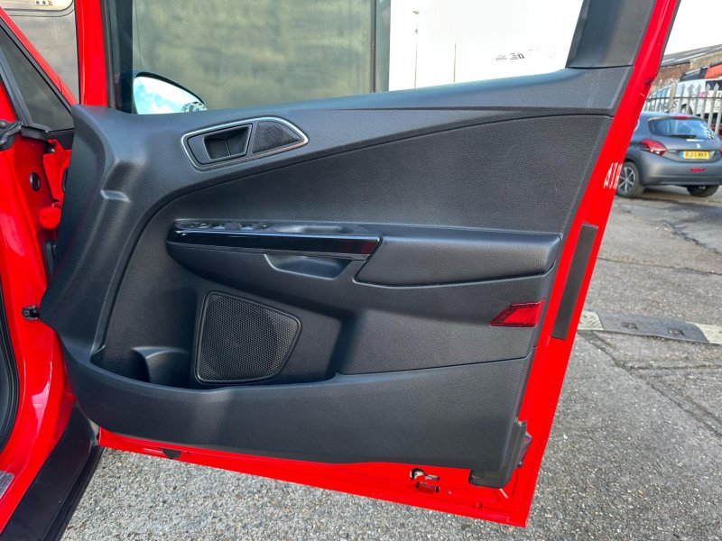 FORD B-MAX