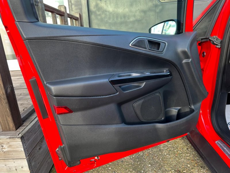 FORD B-MAX