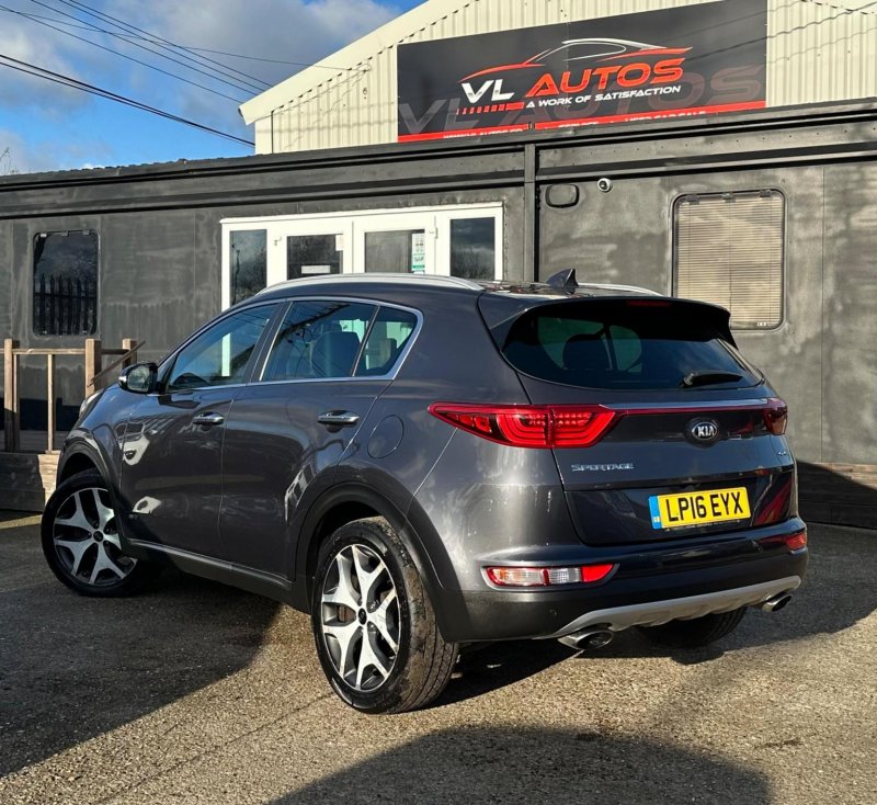 KIA SPORTAGE