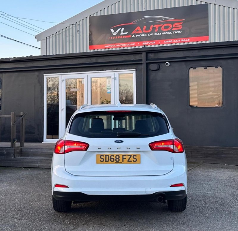 FORD FOCUS