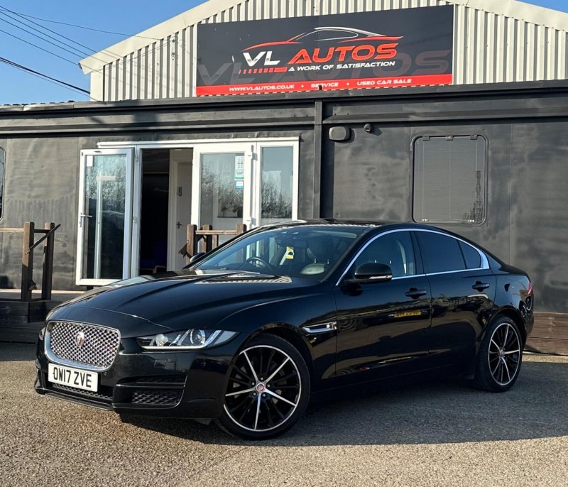 JAGUAR XE