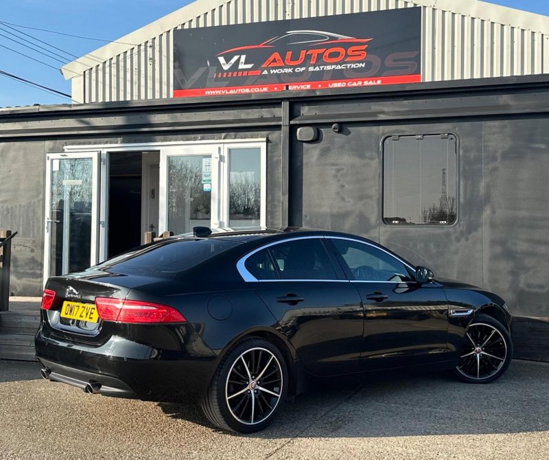 JAGUAR XE