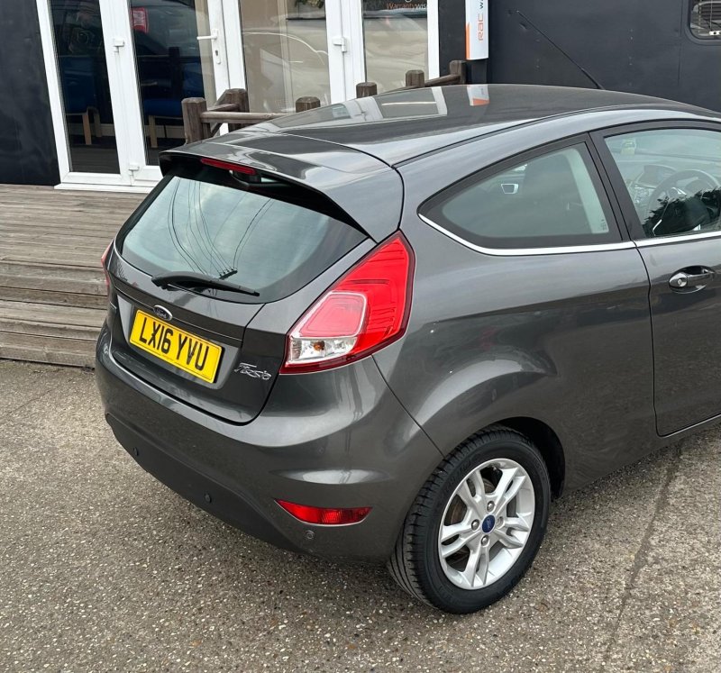 FORD FIESTA