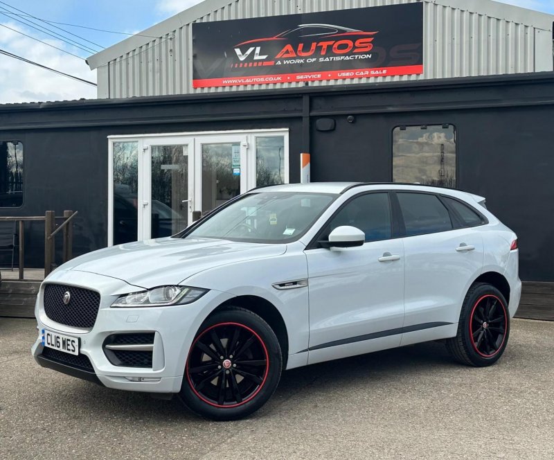 JAGUAR F-PACE