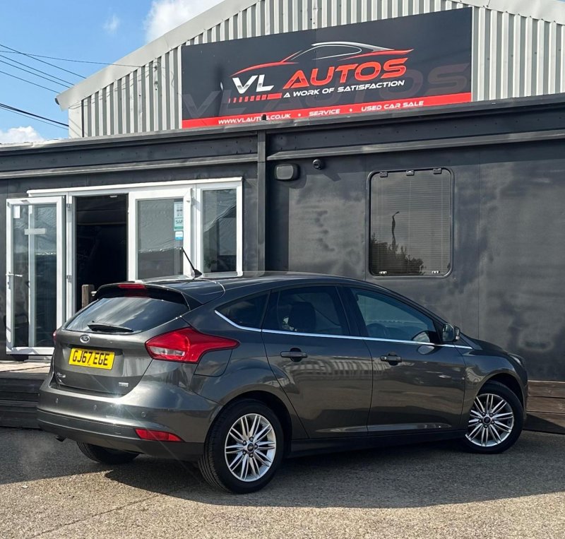 FORD FOCUS