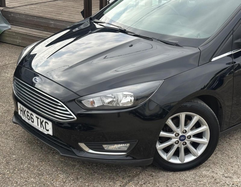 FORD FOCUS