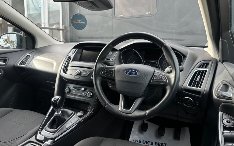 FORD FOCUS