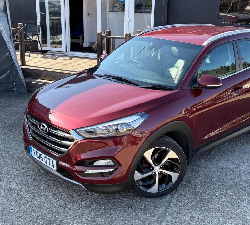 HYUNDAI TUCSON