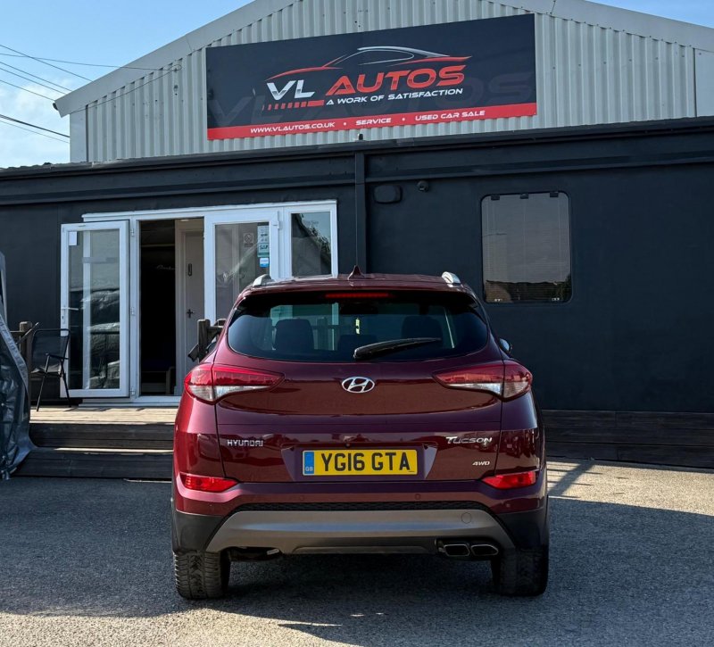 HYUNDAI TUCSON