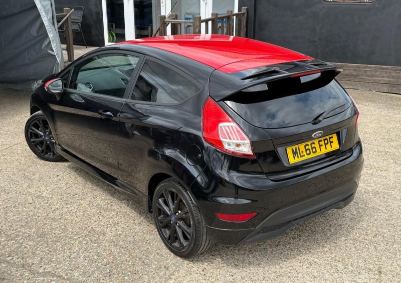 FORD FIESTA